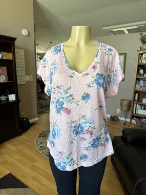 Bobeau light pink floral Vneck short sleeve blouse-size XL
